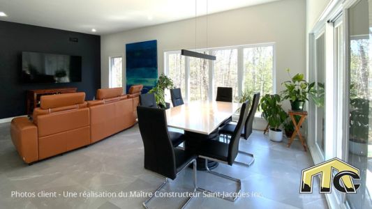 SALON ET SALLE À MANGER