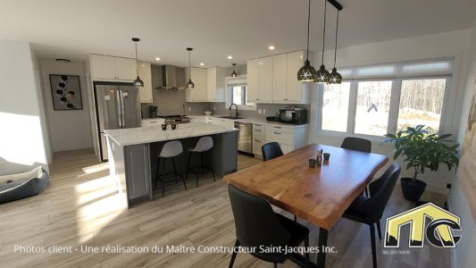 CUISINE ET SALLE À MANGER